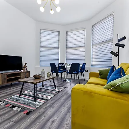 Comfy And Contemporary One Bedroom Flat London Exterior photo